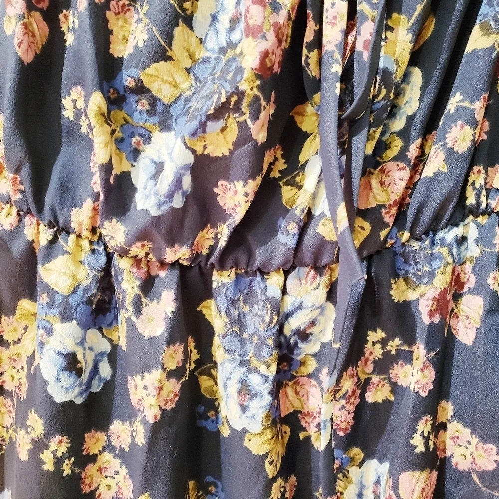mine Sleeveless Floral Dress - Picture 5 of 6